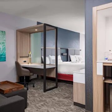SpringHill Suites Kansas City Plaza Hotels near GEHA Field at Arrowhead Stadium
