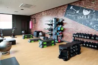 Moxy Rust - Gym