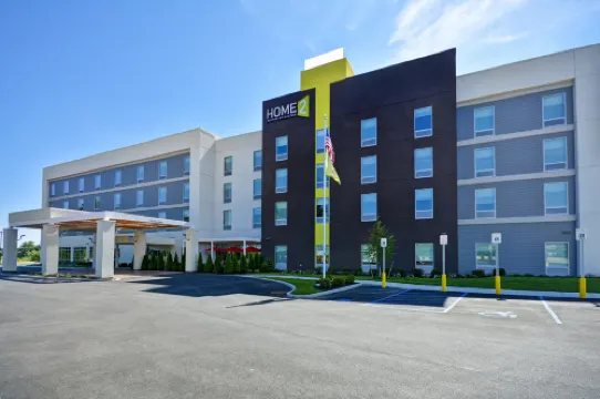 Home2 Suites by Hilton Queensbury Lake George Hotels in Queensbury