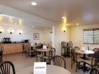 Super 8 by Wyndham Bremerton Hotels in Bremerton