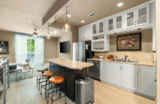 Welcome to the Capital! 2 Bed 2 Bathroom, Loft-style townhome in West Sacramento