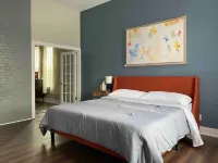 Washington A / Stylish 1BR/1BA Downtown Apt