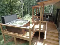 Lazy Bear - HotTub, Pet Friendly, Firepit, Game Room,Private home close to AVL.