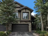 Snowcreek Mammoth Mountain & Golf Course View Home. Family & Pet-Friendly!