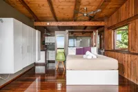 Daintree Holiday Homes - La Vista - Ocean Views with Private Pool & Jet Spa