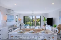 HOT New Chic 3 ensuite ap. Redcliffe, Brisbane Hotels in Redcliffe