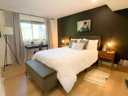 Mid-Century Modern Retreat - 4 ดาว