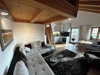 wonderful apartment with connection to public transportation to Munich