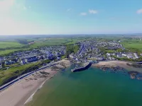 "Quayside" Apartment in Heart of Beautiful Cemaes Bay. Dog Friendly