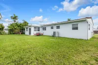 House is 15 min from anywhere. Miami Children Hospital, 8 miles MIA