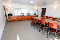 Mountainside Estate. Private Indoor Pool, Near Ragged Mtn Sunapee, Sleeps 28