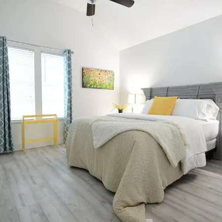 The Kayakers Retreat, Waterfront,King Bed w/Waterviews, Kayaks & bikes Included