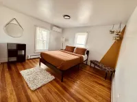 Luxury stylish House in Mount Bethel near Pocono Hotels near Washington Township Recreational Complex
