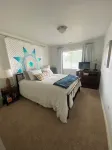 Lake Front Condo - You’ll never want to leave! Licensed. Air conditioned.