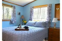 Your own Nature Retreat, minutes from town and wilderness opportuntities Hotels near Walmart Supercenter