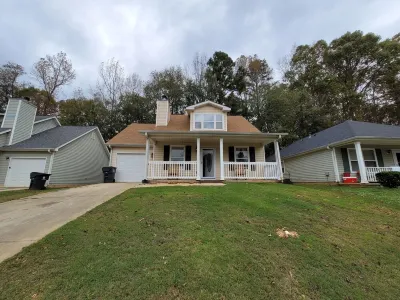 Luxury in Stockbridge Hotels near Eagles Landing Country Club