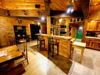 Private indoor pool Spacious Upgraded Lake Cabin. Perfect for Family Gatherings