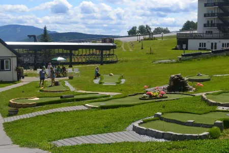 Summer Adventure Park Trail Side Condo