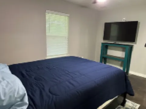 LaMar-a-Lago is a beautiful new home minutes from Lake Tenkiller