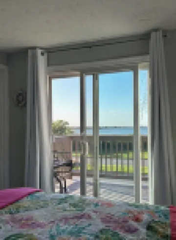 LOCATION LOCATION COVE Quiet/Private/Garden Oasis/Water SUNSETS we got a spot!