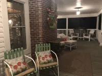 Historic Farmhouse/privacy/breathtaking views -Facebook @Valley View Escape, LLC