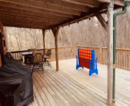3 bedroom 1 full bath cabin 10 minutes from Cave Run Lake