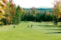 Golfer's Getaway - Luxury Studio Next to 1st Tee