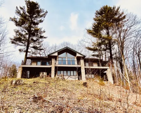 Private, Cozy & Spacious Cabin W/ Lake Superior & Madeline Island Views & Sauna Hotels in Bayfield