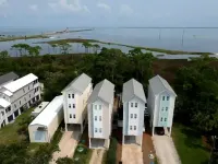 Bayside Oyster.  3 Bedroom/3 Bathroom.  Quick Beach Access. Stunning Sunsets!
