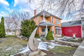 Bayfront King, Harbor View & Porch,  Location, Location!