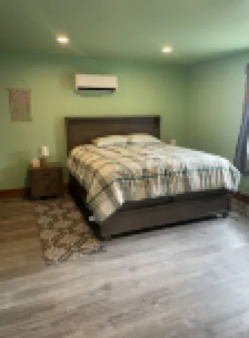 Country 2-Bedroom Cottage with a gorgeous view Hotels in Moscow