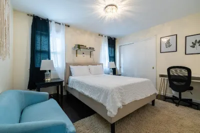 MDRN Kid-Friendly Apt|Charming|Private|Sunny|Fast Wi-Fi| Parking