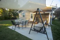 Extreme Comfort 3BD/2BA Cozy Home Near Downtown, Colleges, Tanger, Coliseum Hotels in Gilmer