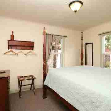 Casa LoJo - a taste of old Paso in the heart of downtown. Rooms