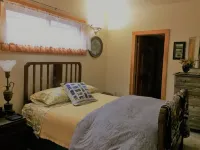 Comfortable Home Near Downtown