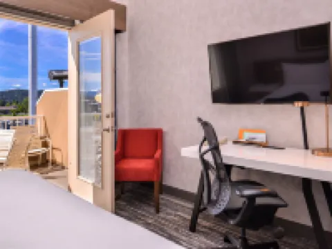 本德希爾頓花園酒店 本德酒店