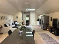 Heart of Bonita Springs!-5 miles from the beach