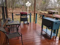 Goats! 85" TV, Nintendo, Billiard Table ...Rest, Relax, Game On! Free 4th Night!