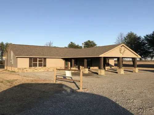 Hunting Lodge north of Augusta, AR