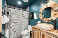 Lakeside One-Bedroom with Balcony/Views! Close to Keystone. Hotel di Dillon