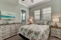 Pet friendly, newly renovated, ocean and beachfront historical home