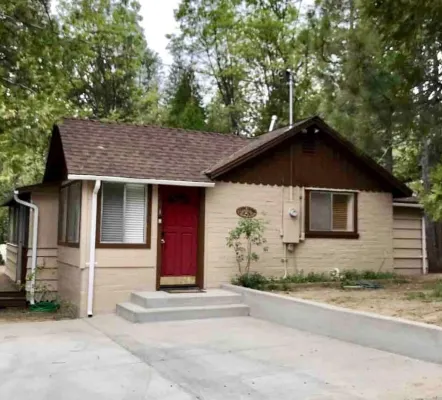 Bear’s Lair Cabin, Willow Cove, Bass Lake
