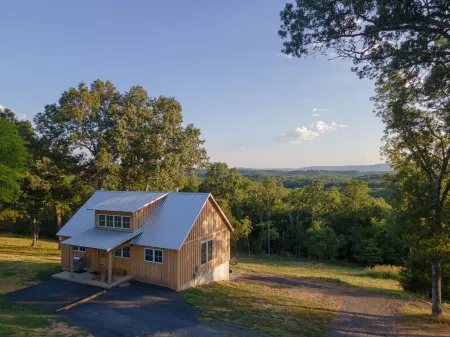 Stunning New Home at Sky Hawk Ridge, a 185-Acre Refuge ONE MILE to Buffalo River