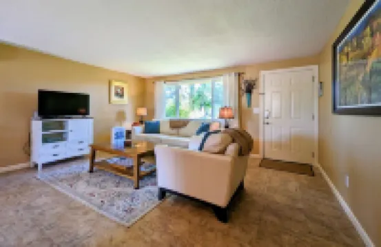 Country View Cottages, Stylish, Comfy, Uncorked Cottage Near Downtown Carlton Hotels in Carlton