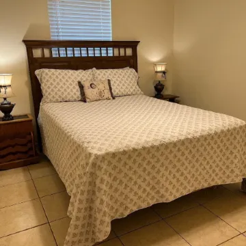 Beststays@Sunrise Ruby a Duplex, Pet Friendly,Work Crews family nurses@‘