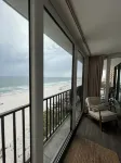 Beautiful beachfront condo-AMAZING Sunset Views! 2 FREE VIP beach chairs.