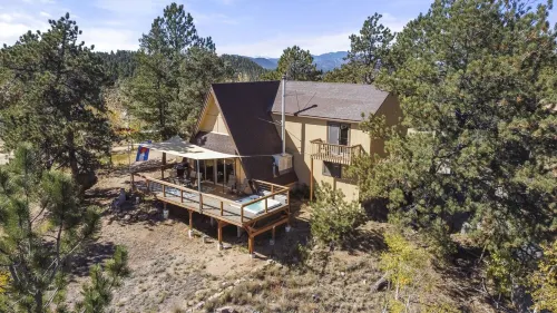 Pikes Peak A-Frame Retreat w/ Hot Tub & stunning mountain views.  Pets welcome!