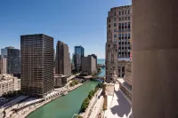 LondonHouse Chicago, Curio Collection by Hilton - Romantik