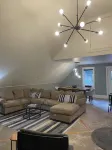 "The Loft "  great location, super spacious one bedroom with a large balcony! - บูติค