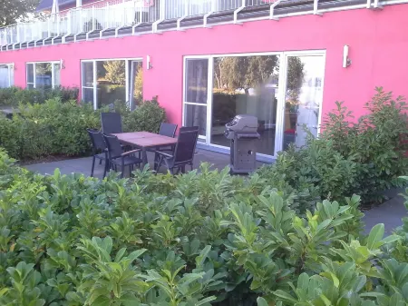 Beach house, 200 square meters. Wf., Directly on the Plauer See, Müritz, 30m to beach, Sky